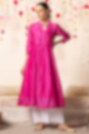 Magenta Pink Chanderi Embellished Cape Set by Marche at Pernia's Pop Up Shop