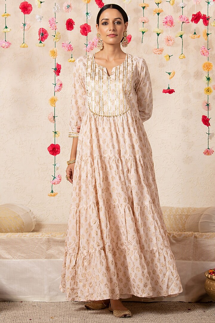 Blush Pink Printed & Embellished Tiered Kurta Set by Marche at Pernia's Pop Up Shop