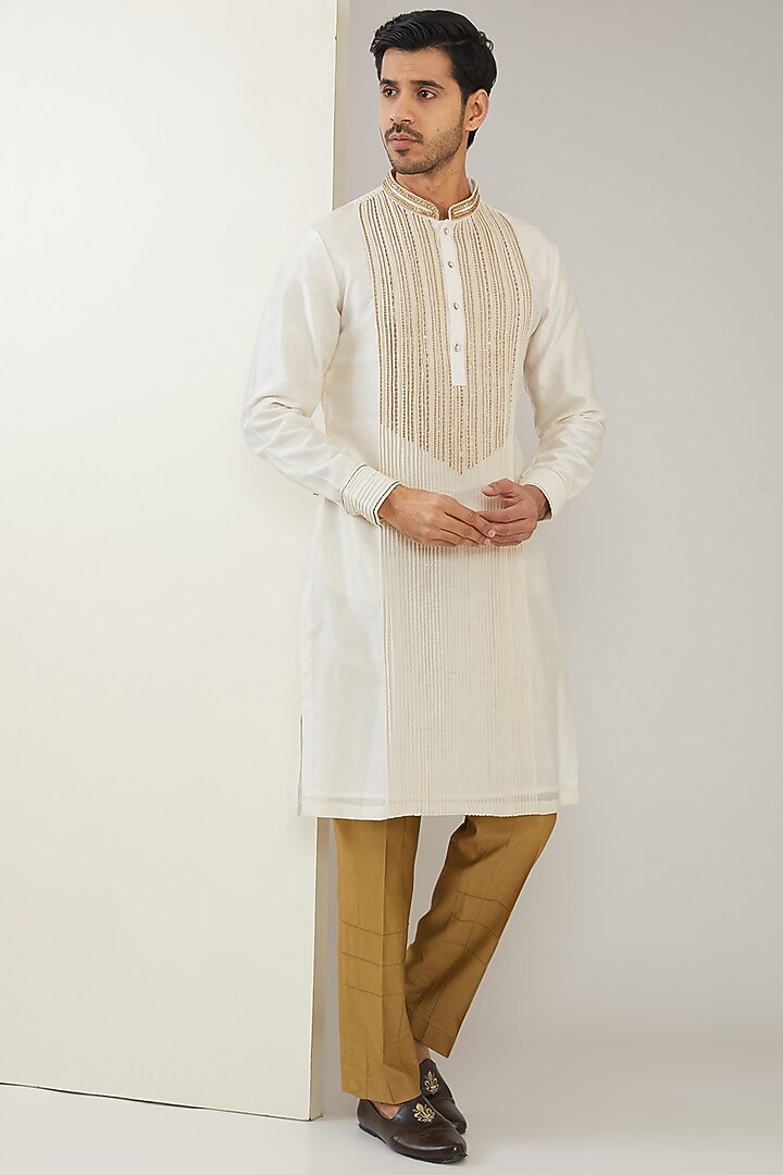 Ivory Silk Chanderi Hand Embroidered Kurta Set by MARAASIM at Pernia's Pop Up Shop