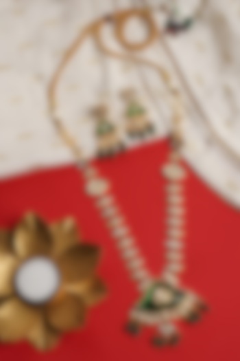 Gold Finish Kundan Meenakari Necklace Set by Mae Jewellery by Neelu Kedia at Pernia's Pop Up Shop
