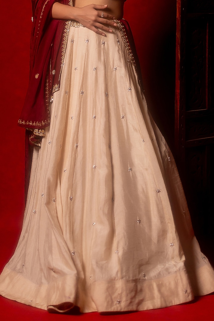 Ivory Dola Silk Hand Embroidered Wedding Lehenga Set by Mansi Gajjar at Pernia's Pop Up Shop