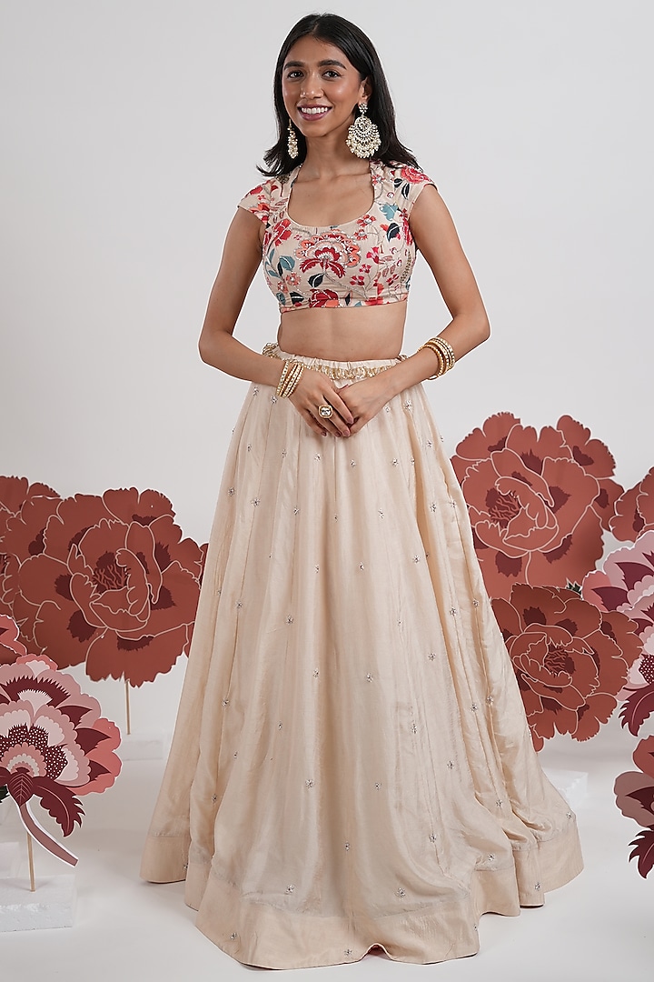 Ivory-Beige Dola Silk Motif Embroidered Wedding Lehenga Set by Mansi Gajjar at Pernia's Pop Up Shop