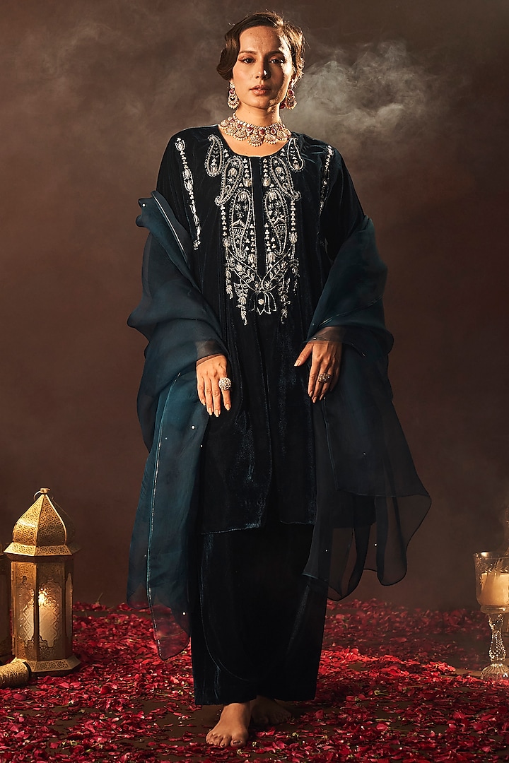 Turquoise Silk Velvet Zardosi Embroidered Kurta Set by Mansi Gajjar
