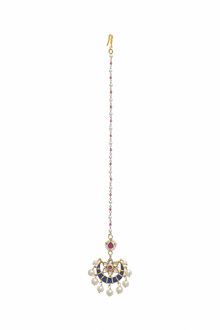 Gold Finish Kundan Polki Maang Tikka by Maisara Jewelry at Pernia's Pop Up Shop