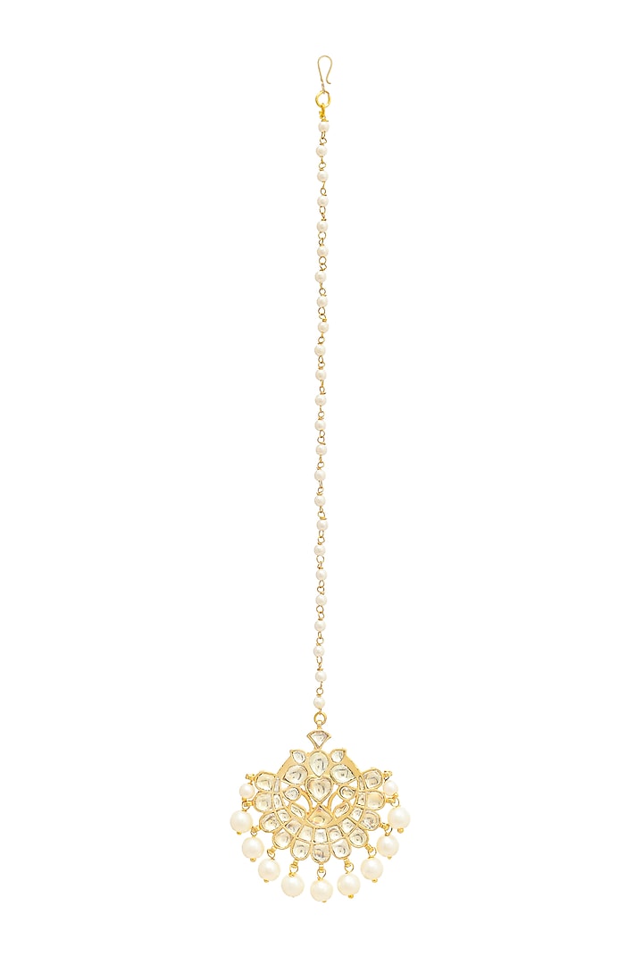 Gold Finish Pachi Kundan Polki Maangtikka by Maisara Jewelry at Pernia's Pop Up Shop