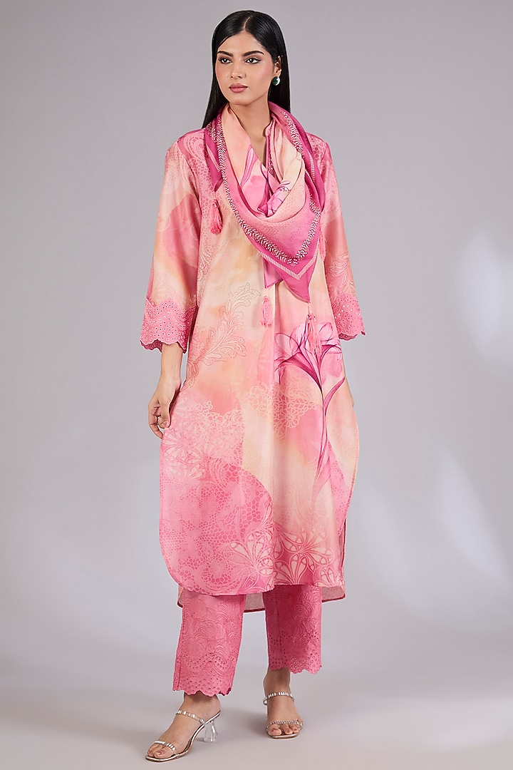 Champagne Gold & Pink Chanderi Printed Kurta Set by Mandira Wirk - Indian at Pernia's Pop Up Shop