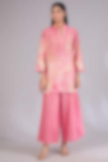 Champagne Gold Chanderi Printed & Embroidered Co-Ord Set by Mandira Wirk - Indian at Pernia's Pop Up Shop