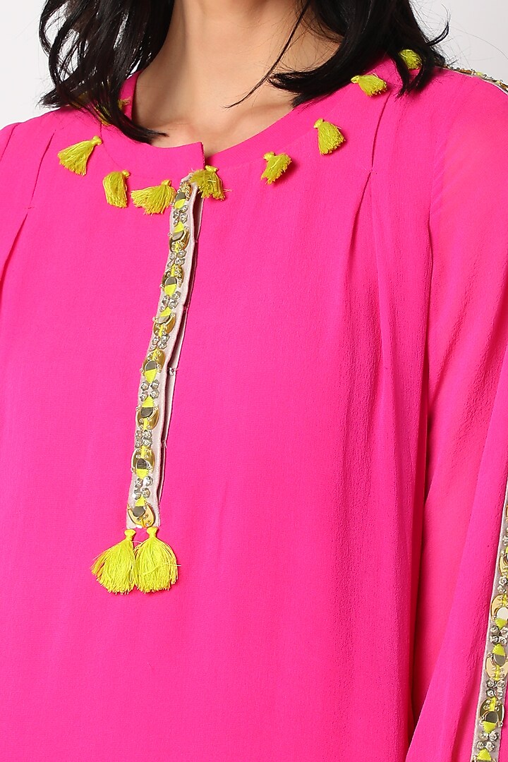 Pink & Mauve Embroidered Kurta Set by Maison Blu at Pernia's Pop Up Shop
