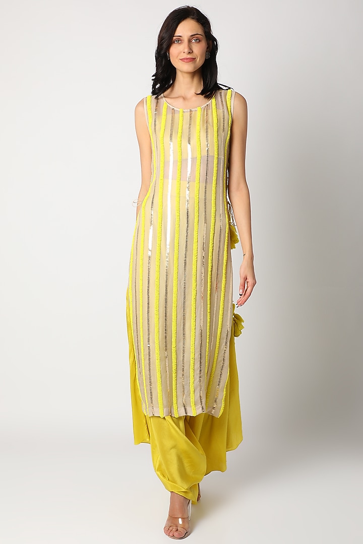 Yellow Embroidered Kurta Set by Maison Blu at Pernia's Pop Up Shop