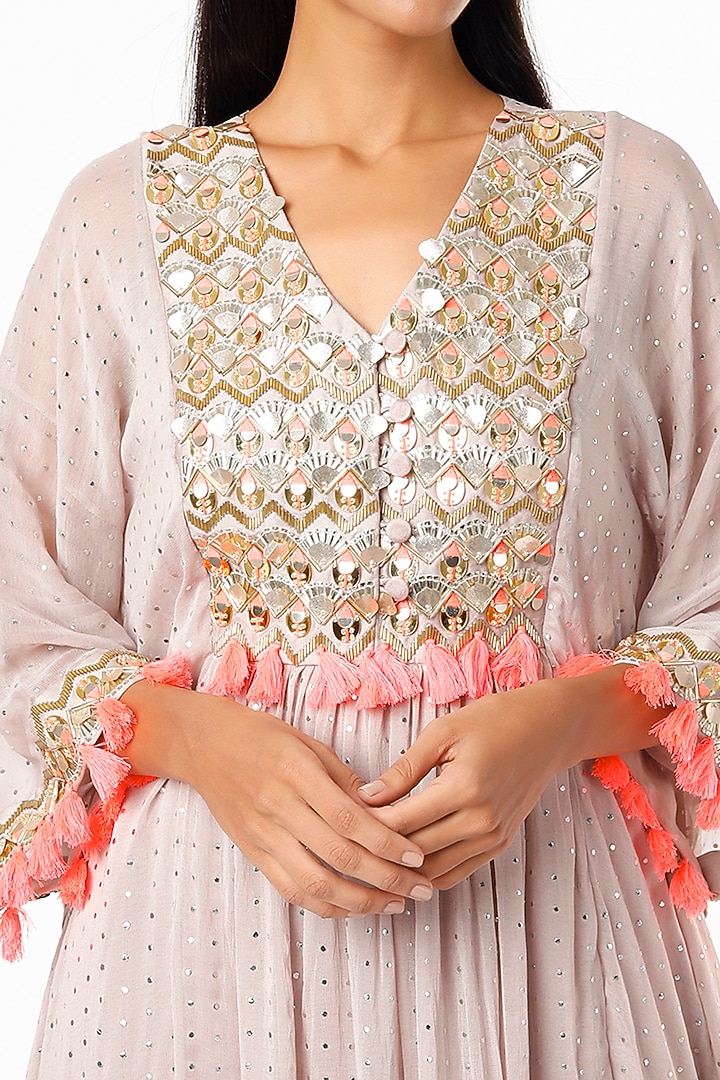 Mauve Embroidered Kurta Set by Maison Blu at Pernia's Pop Up Shop
