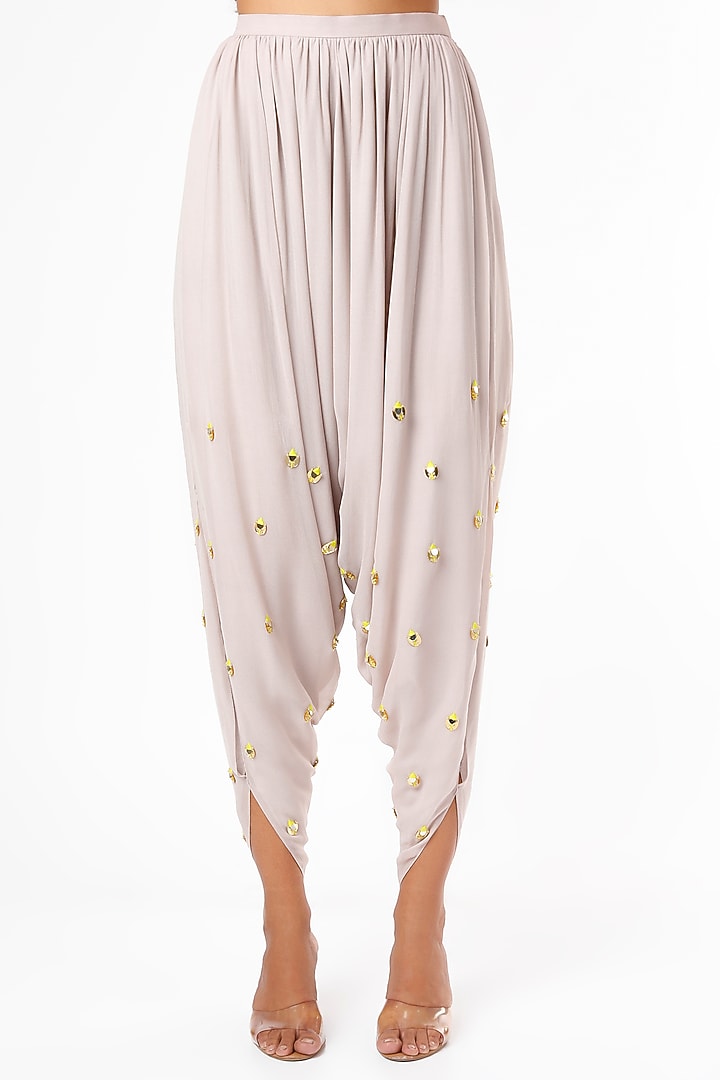 Mauve Embroidered Kurta Set by Maison Blu at Pernia's Pop Up Shop