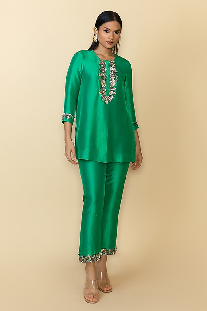 Green Silk Kurta Set by Maison Blu at Pernia's Pop Up Shop