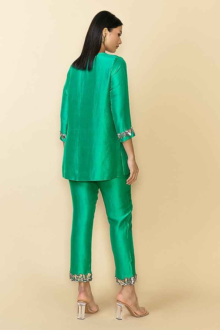 Green Silk Kurta Set by Maison Blu at Pernia's Pop Up Shop