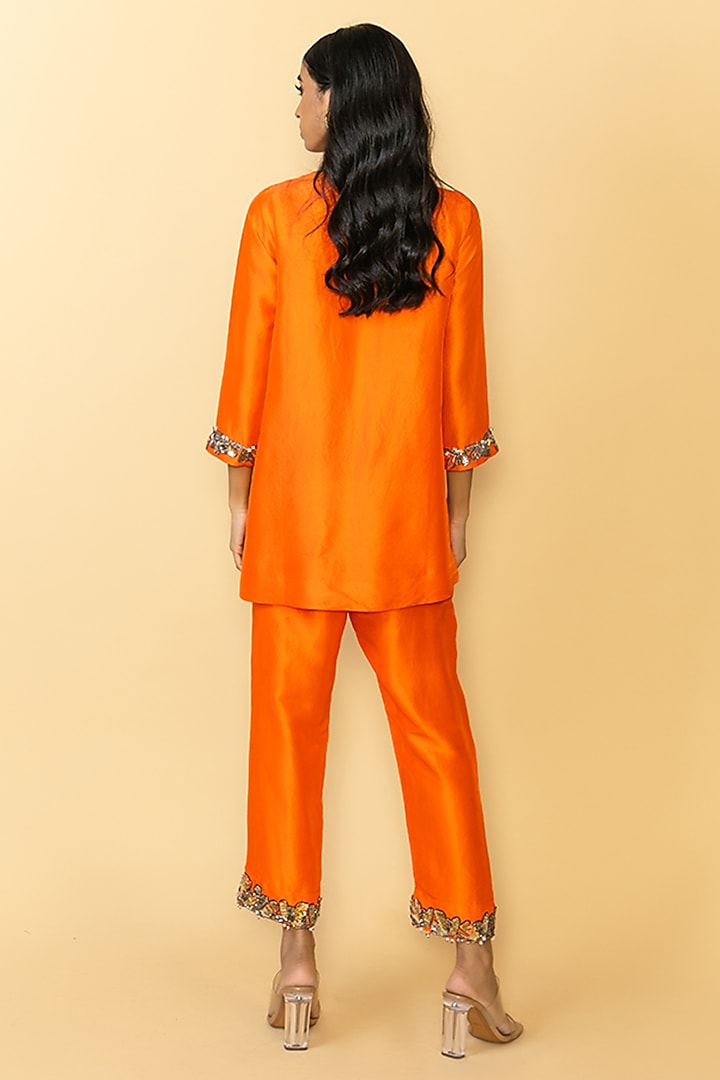 Orange Silk Kurta Set by Maison Blu at Pernia's Pop Up Shop