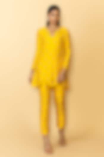 Mango Yellow Silk Studded Kurta Set by Maison Blu at Pernia's Pop Up Shop