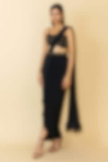 Black Crepe Feather Pre-Draped Wedding Saree Set by Maison Blu at Pernia's Pop Up Shop