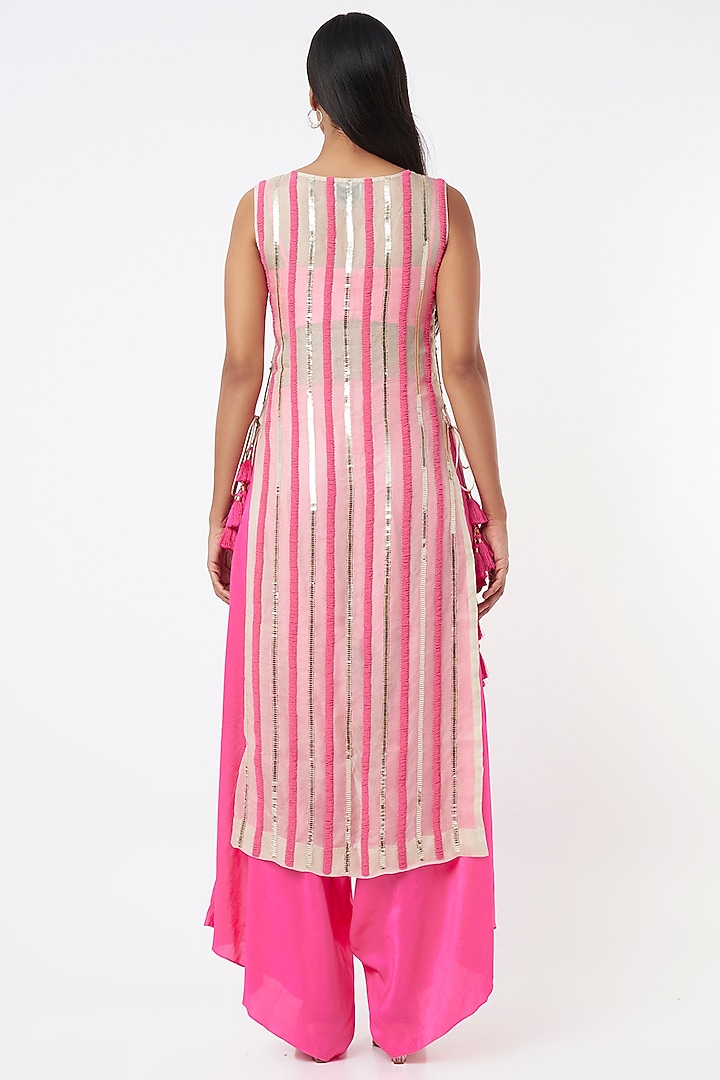 Ivory & Pink Beaded Kurta Set by Maison Blu at Pernia's Pop Up Shop