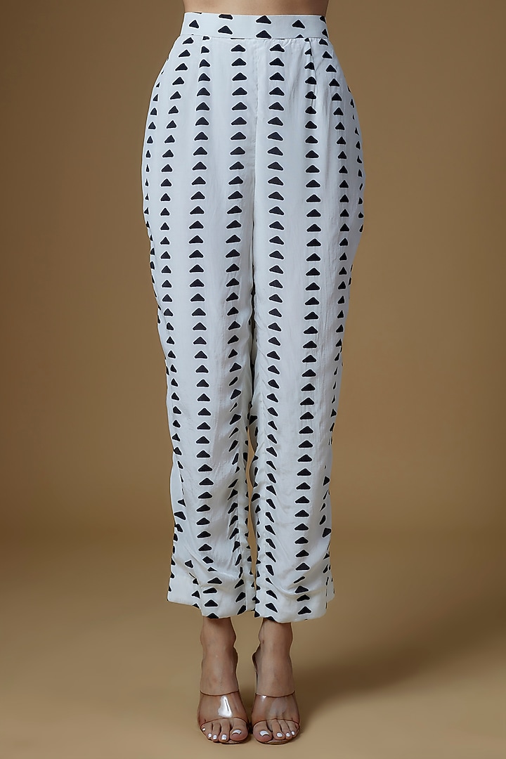 White Crepe Cape Set by Maison Blu at Pernia's Pop Up Shop
