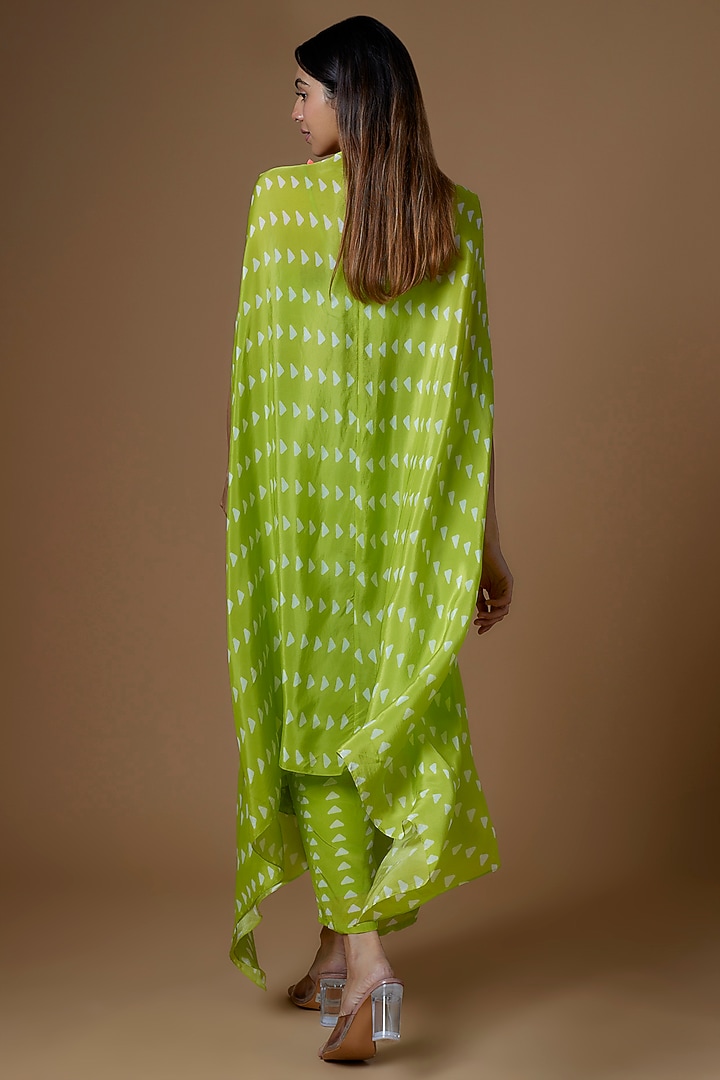 Neon Green Crepe Cape Set by Maison Blu at Pernia's Pop Up Shop