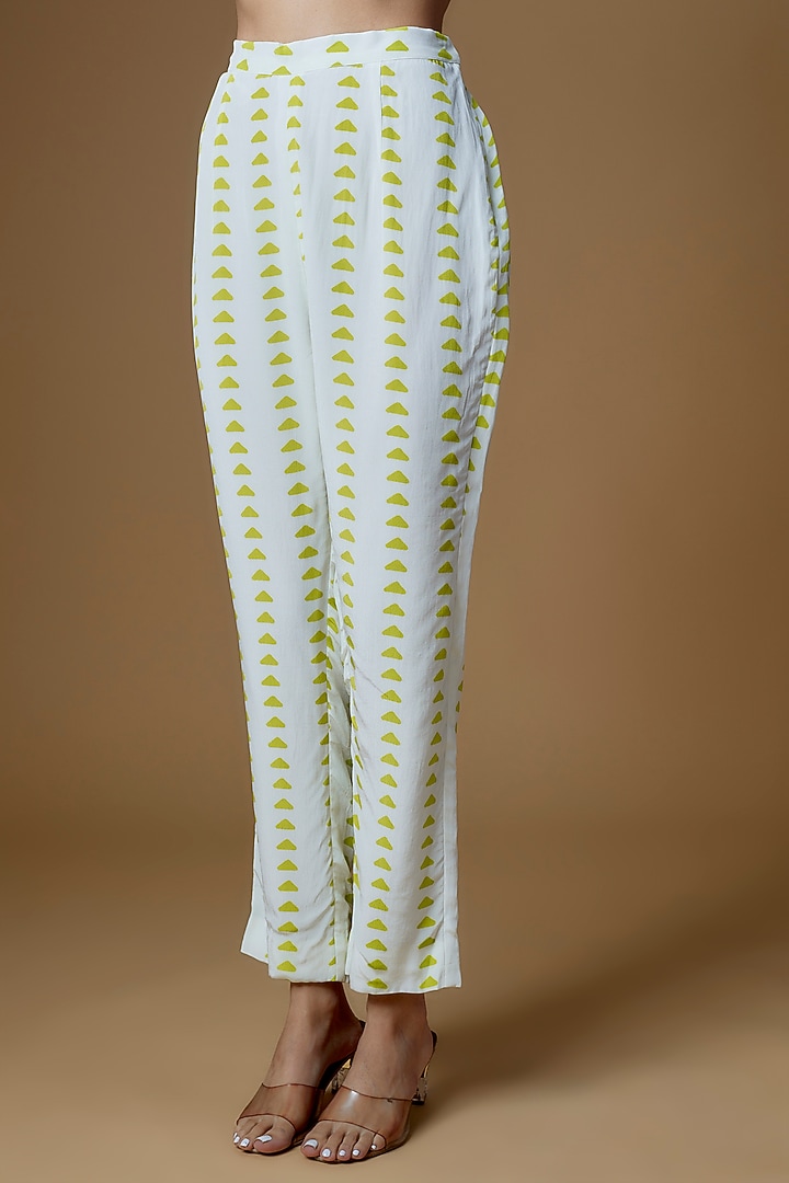White Crepe Cape Set by Maison Blu at Pernia's Pop Up Shop