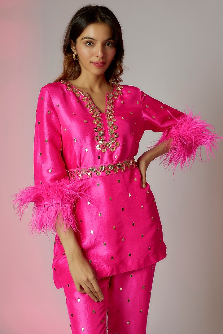Pink Dupion Silk Embroidered Kurta Set by Maison Blu at Pernia's Pop Up Shop