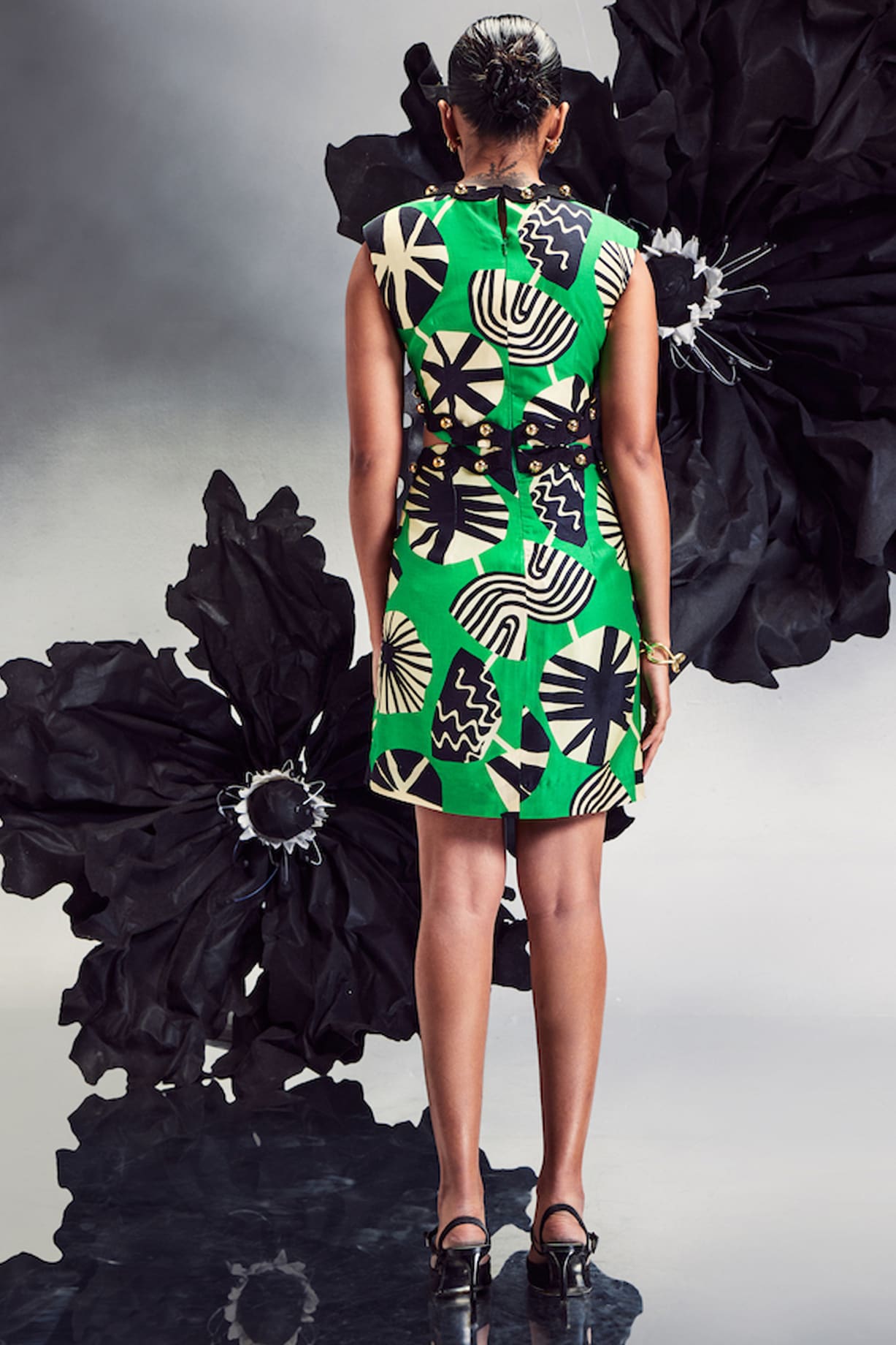 Pernia's Pop Up Shop - Maison Blu Women Emerald Green Silk Printed Mini Dress Pernia's Pop Up Shop - Maison Blu Women Emerald Green Silk Printed Mini Dress