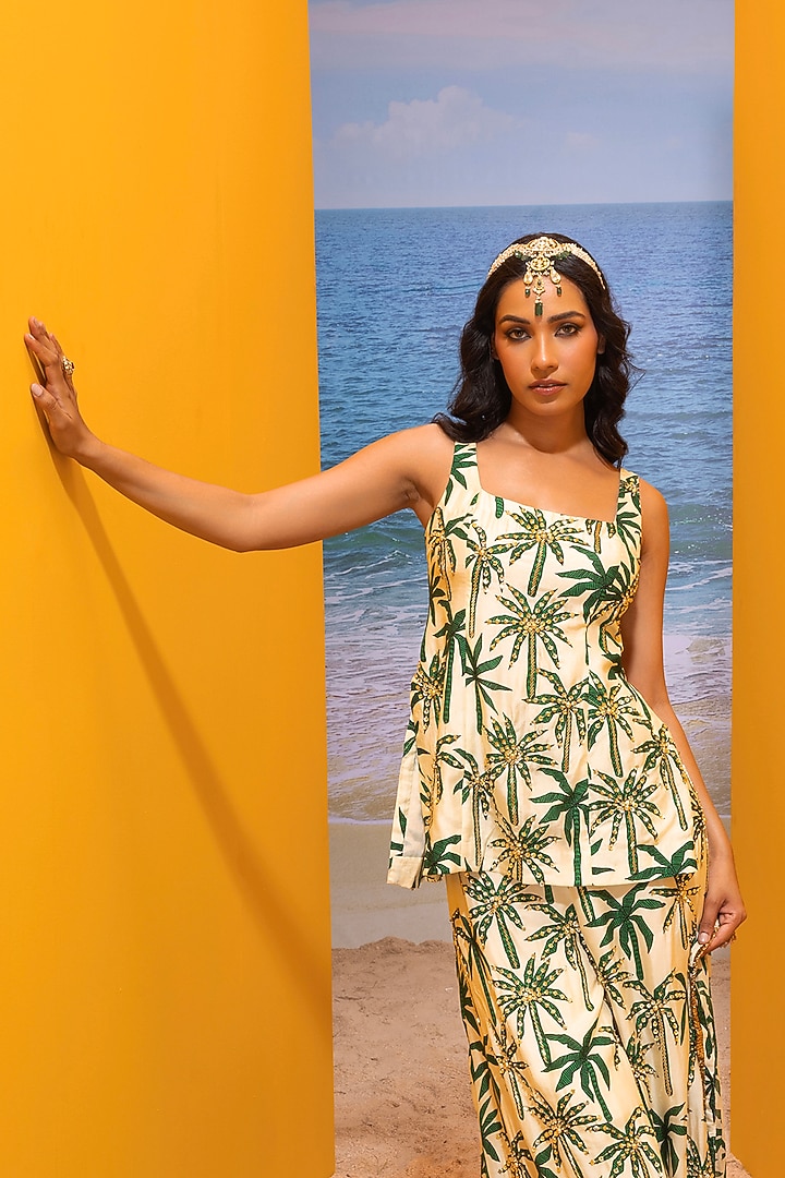 Ivory Silk Printed Kurta Set by Maison Blu at Pernia's Pop Up Shop