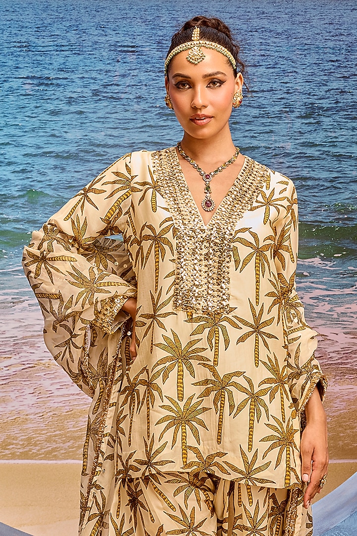 Ivory Silk Printed Kurta Set by Maison Blu at Pernia's Pop Up Shop