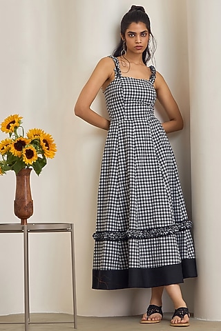 Black & White Cotton Ruffled Midi Dress by Maisolos