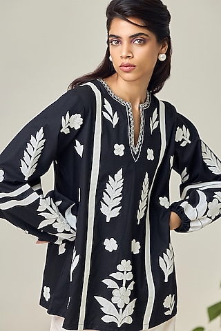 Black Poplin Patchwork Top by Maisolos