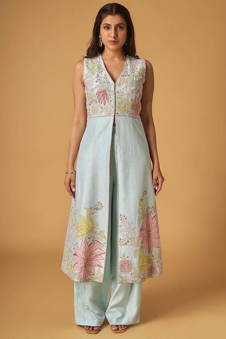 Powder Blue Raw Silk Applique Kurta Set by Maisolos at Pernia's Pop Up Shop