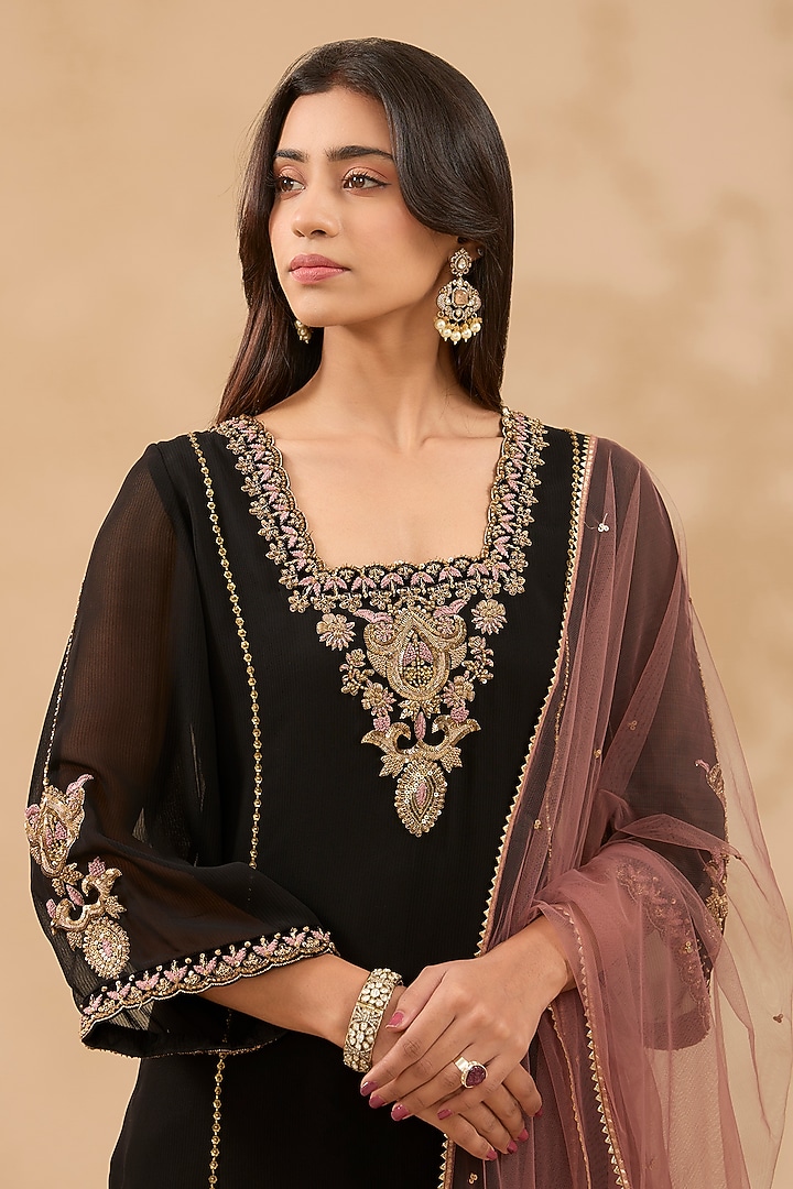 Black Georgette Thread & Patch Work Kurta Set by MAKAAN.51 at Pernia's Pop Up Shop