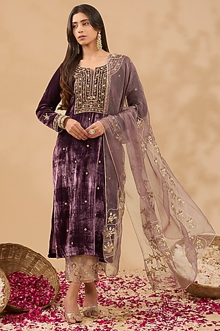 Purple Silk Velvet Zardosi Hand Embroidered Kurta Set by MAKAAN.51