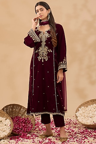 Maroon Velvet Zardosi Hand Embroidered A-Line Kurta Set by MAKAAN.51