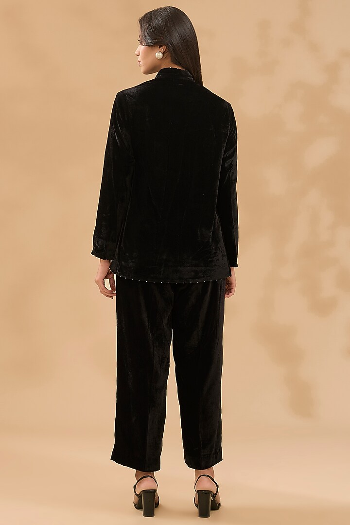 Black Velvet Floral Boota Hand Embroidered Blazer Set by MAKAAN.51 at Pernia's Pop Up Shop