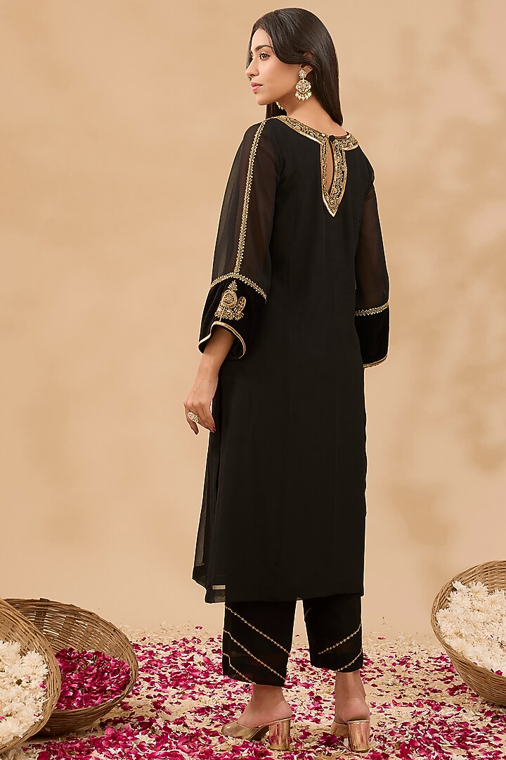 Black Georgette Thread & Patch Work Kurta Set by MAKAAN.51 at Pernia's Pop Up Shop
