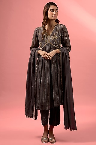 Deep Purple Lurex Georgette Hand Embroidered Kurta Set by MAKAAN.51