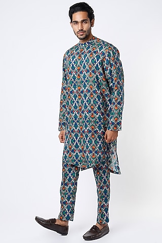 Blue Printed Kurta Set by Mr. Ajay Kumar