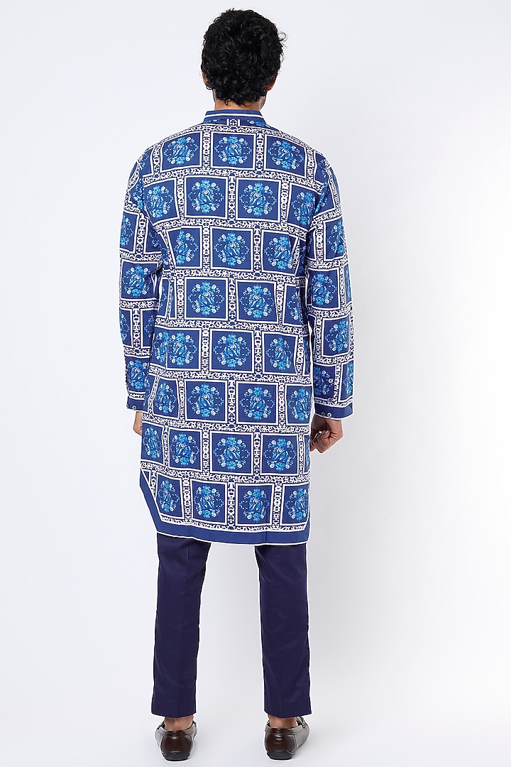 Blue Digital Printed Kurta Set by Mr. Ajay Kumar at Pernia's Pop Up Shop