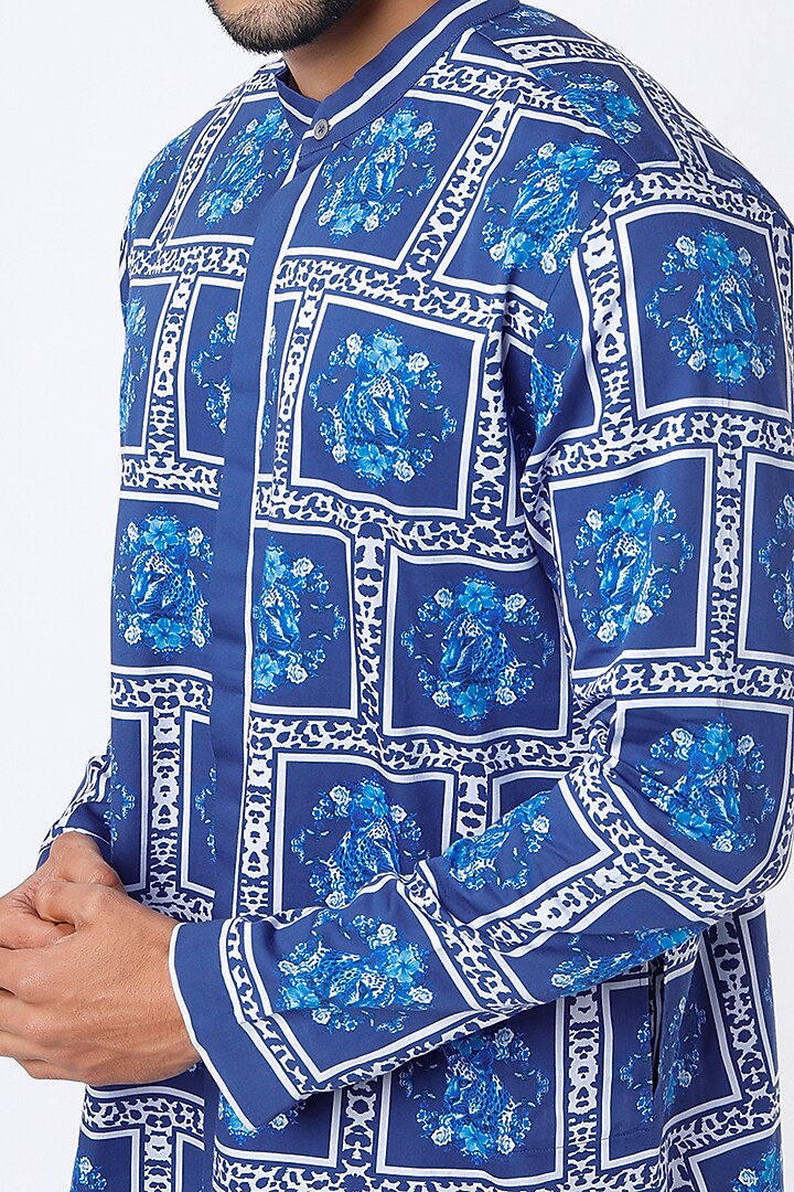 Blue Digital Printed Kurta Set by Mr. Ajay Kumar at Pernia's Pop Up Shop