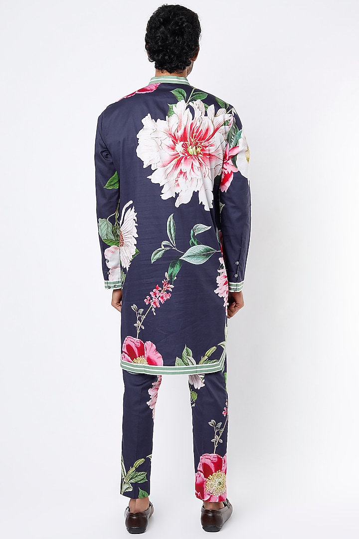 Dark Blue Floral Printed Kurta Set by Mr. Ajay Kumar at Pernia's Pop Up Shop