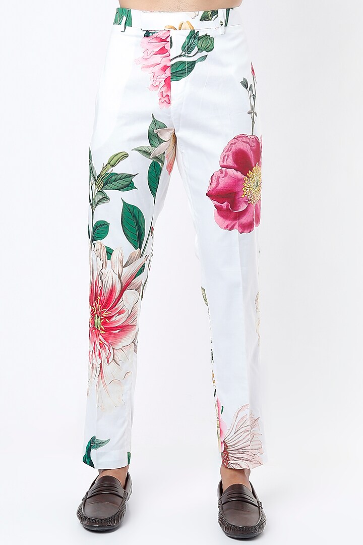 White Floral Printed Kurta Set by Mr. Ajay Kumar at Pernia's Pop Up Shop