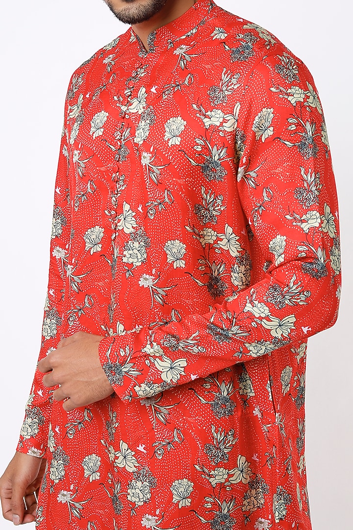Red Printed Kurta Set by Mr. Ajay Kumar at Pernia's Pop Up Shop