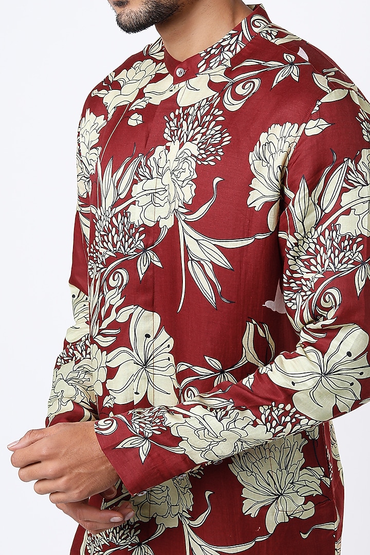 Maroon Printed Kurta Set by Mr. Ajay Kumar at Pernia's Pop Up Shop