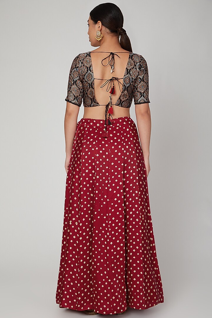 Red Bandhani Printed Wedding Lehenga Set by Manmeera at Pernia's Pop Up Shop