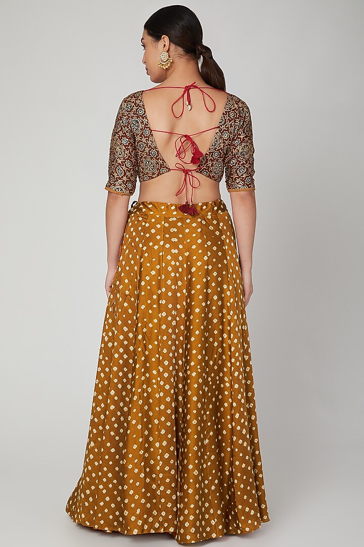 Mustard Bandhani Printed Wedding Lehenga Set by Manmeera at Pernia's Pop Up Shop