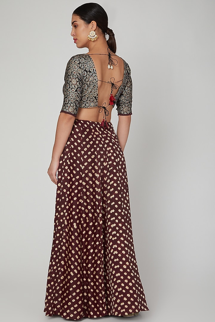 Wine Bandhani Printed Wedding Lehenga Set by Manmeera at Pernia's Pop Up Shop