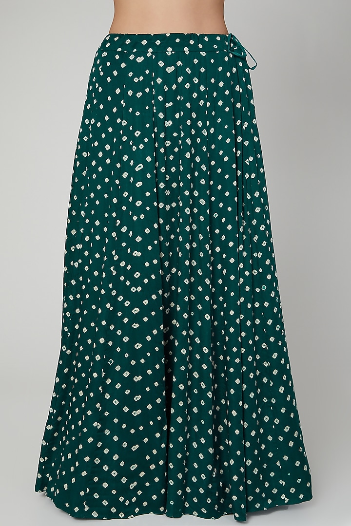 Emerald Green Bandhani Printed Wedding Lehenga Set by Manmeera at Pernia's Pop Up Shop