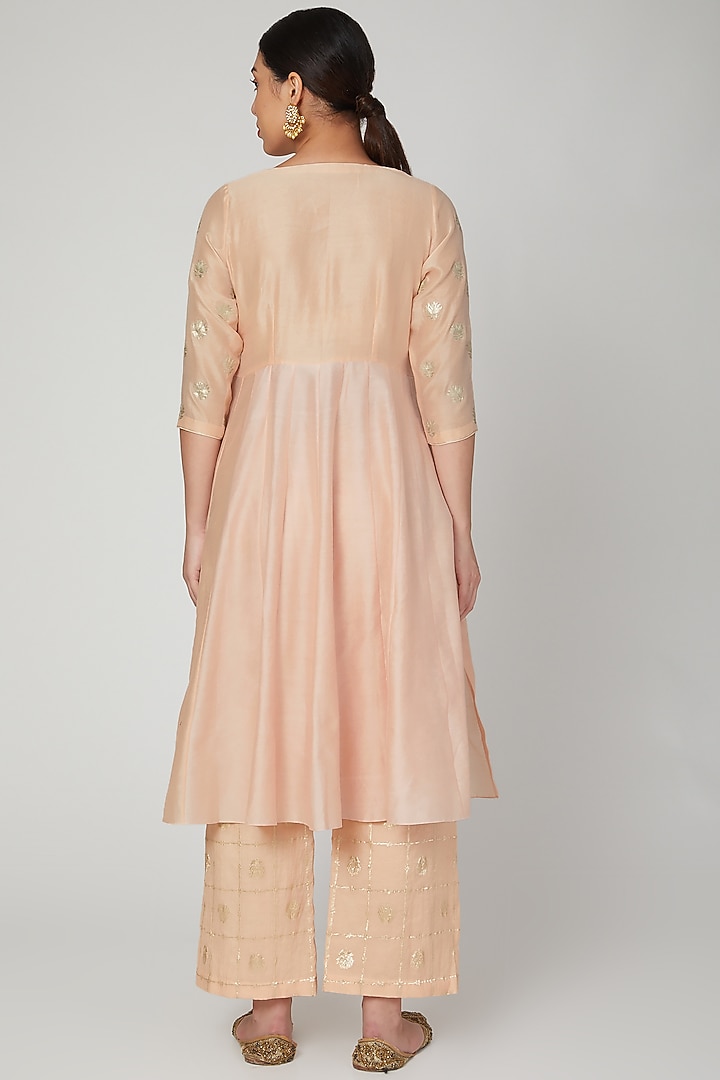Nude Hand Embroidered Kurta Set by Manmeera at Pernia's Pop Up Shop