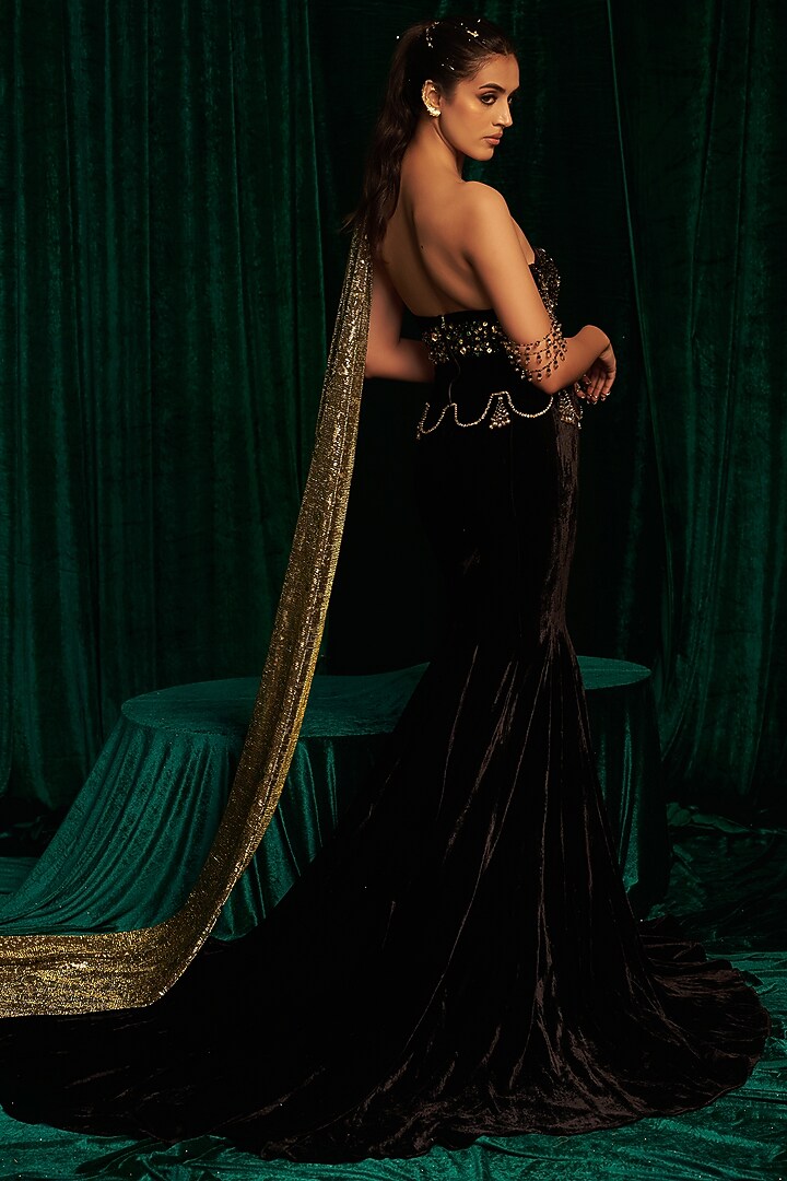 Black Velvet & Crinkle Foil Fish-Tail Skirt Set by MEHAK MAKHIJA at Pernia's Pop Up Shop